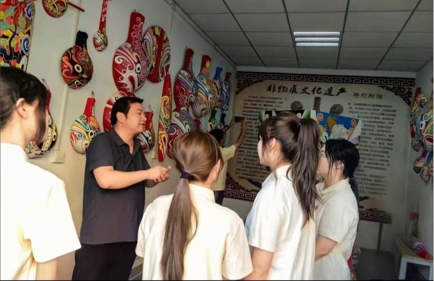 1B587
